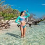 Bikini cerrado con croptop manga larga