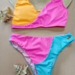 Simétrico de dos hombros con curvas (Color 2)