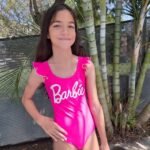 Entero juvenil con faralado fucsia