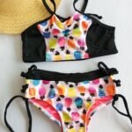 Bikini con trenzado en panty blanco con piñas